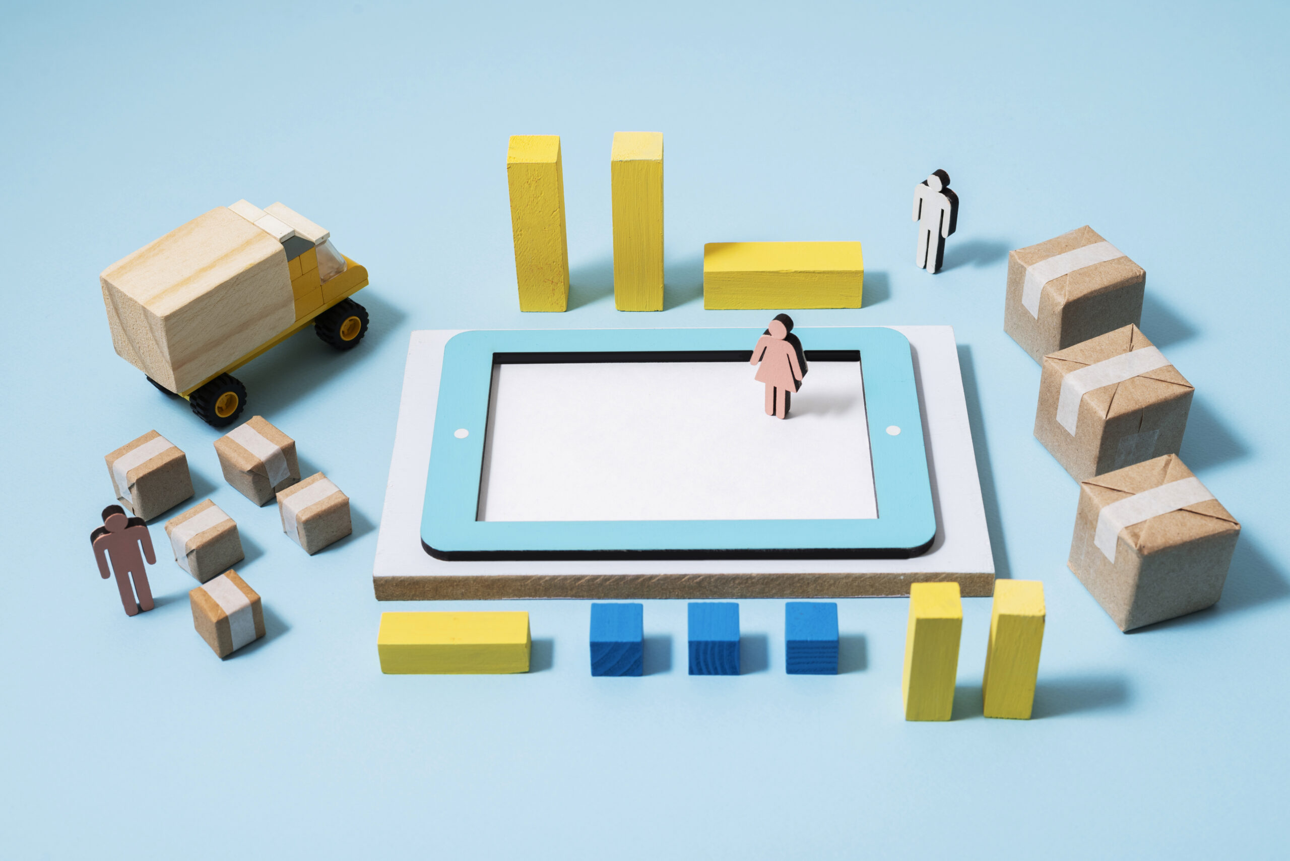 Why is modularity crucial when it comes to implement an order management system?